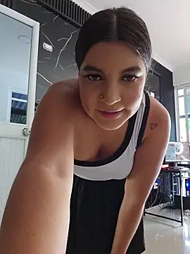 Pretty Julieta online show from 07/16/26, 07:31