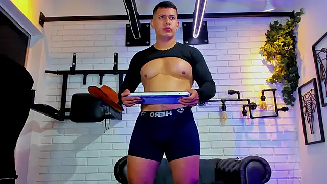 RomanCroft online show from 04/15/26, 07:32