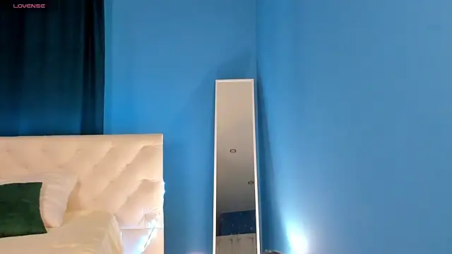 Snapshot of Xenia_paradise chatting on 04/11/26, 12:37 Xenia paradise online show from 04/11/26, 12:37