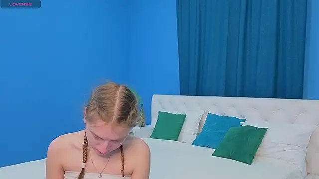 Xenia paradise online show from 05/24/26, 12:26