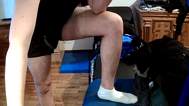 YoUnGbOy2018 online show from 03/13/26, 03:51