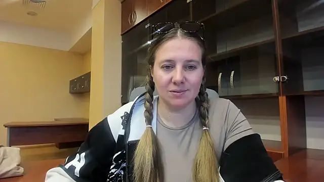 Nionelly online show from 04/02/26, 09:07