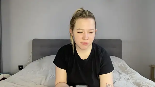 alyrasun online show from 03/17/26, 06:39