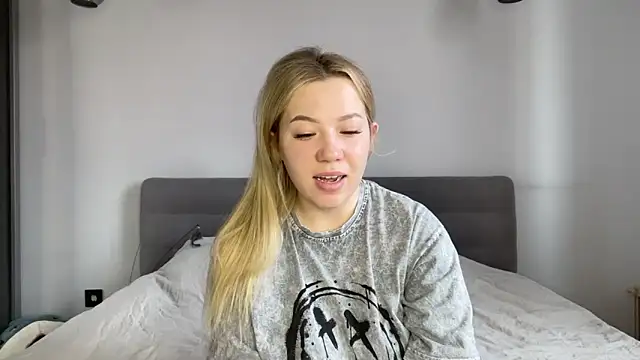 alyrasun online show from 04/14/26, 05:57