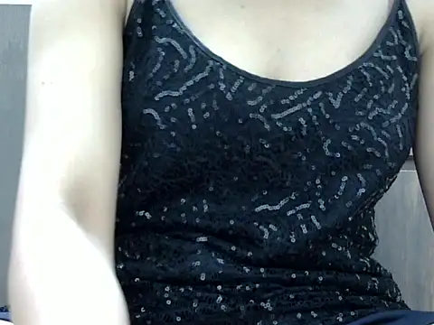 Snapshot of kAVYA_05 chatting on 04/03/26, 06:17 kAVYA 05 online show from 04/03/26, 06:17