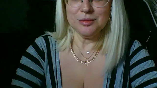 LianaSweetX online show from 03/24/26, 08:03