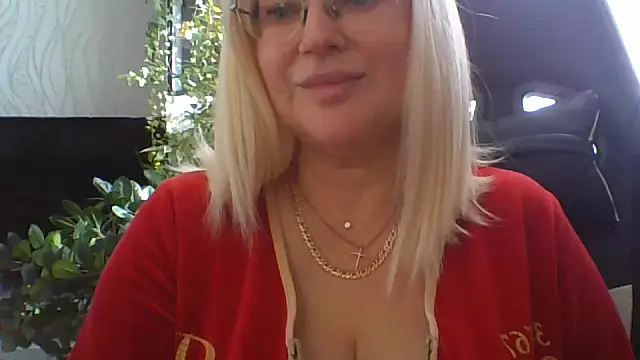 LianaSweetX online show from 04/14/26, 06:08