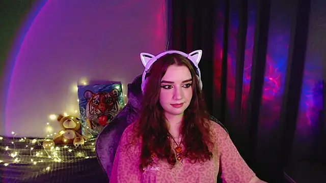 Snapshot of Celia_Sensual_ chatting on 07/15/26, 08:03 Celia Sensual online show from 07/15/26, 08:03