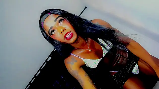 laaura dolll online show from 04/11/26, 08:46