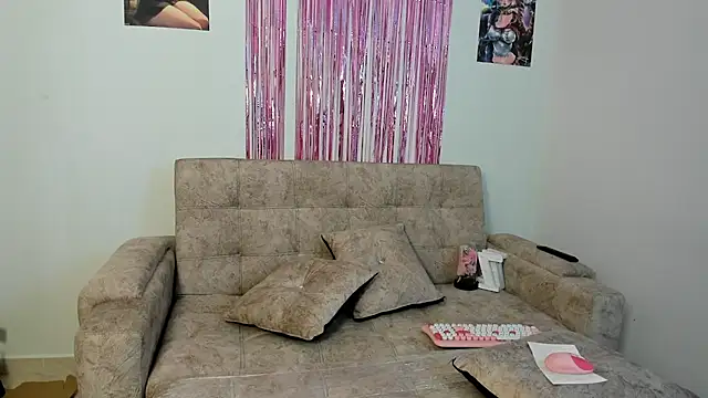 Bonnie Ramirez online show from 04/21/26, 01:53