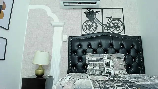 Kenndra lust online show from 03/09/26, 12:53