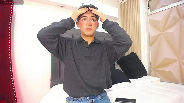 Cristopher Wild online show from 03/15/26, 09:21