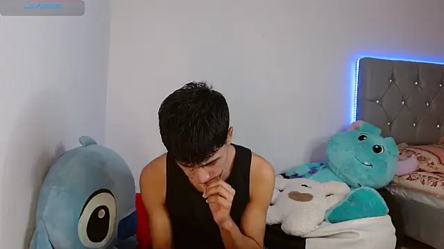 Sebas fire4 online show from 04/08/26, 03:56