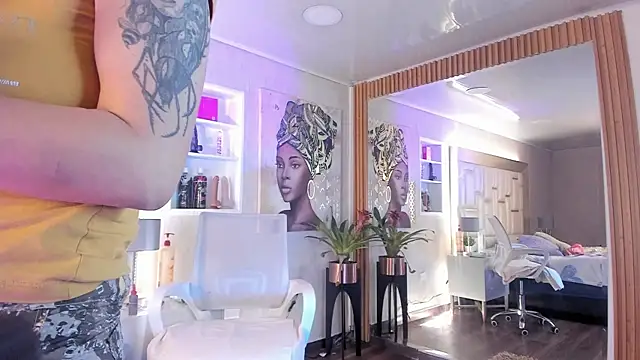 ZoeTaylorl online show from 04/25/26, 11:35