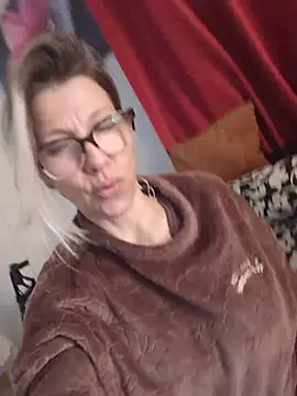 ManuelaX online show from 03/10/26, 01:05