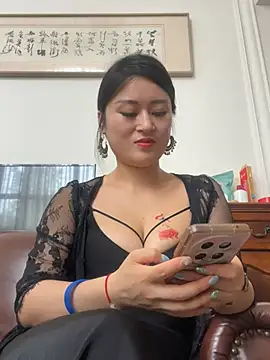 Yolanda9 online show from 05/21/26, 03:02