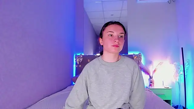 Snapshot of JosephineRows chatting on 03/19/26, 01:37 JosephineRows online show from 03/19/26, 01:37