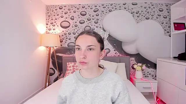 Snapshot of JosephineRows chatting on 04/10/26, 12:21 JosephineRows online show from 04/10/26, 12:21