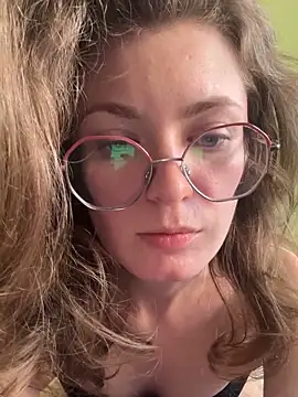 Hii Adel online show from 03/17/26, 09:56