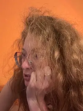 Hii Adel online show from 03/19/26, 09:30