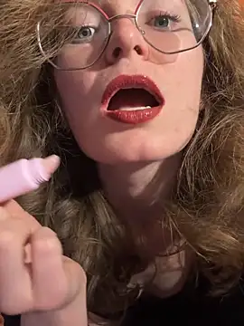 Hii Adel online show from 03/21/26, 09:40