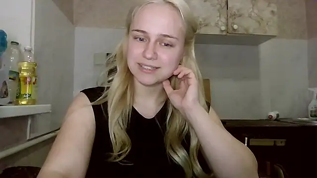 Barbie   girl online show from 04/08/26, 07:14