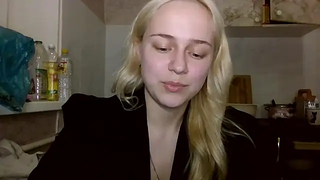 Barbie   girl online show from 04/09/26, 07:19