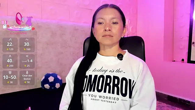 Chloe16  online show from 05/18/26, 08:14
