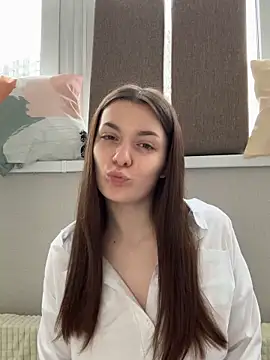 Snapshot of HotCherry18 chatting on 03/21/26, 09:25 HotCherry18 online show from 03/21/26, 09:25