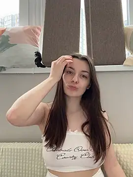 Snapshot of HotCherry18 chatting on 03/25/26, 09:59 HotCherry18 online show from 03/25/26, 09:59