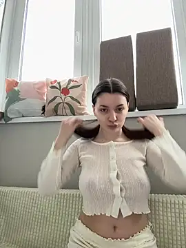 Snapshot of HotCherry18 chatting on 03/27/26, 10:26 HotCherry18 online show from 03/27/26, 10:26