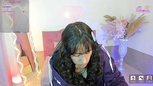 Snapshot of MILY_TAY chatting on 04/15/26, 12:01 MILY TAY online show from 04/15/26, 12:01