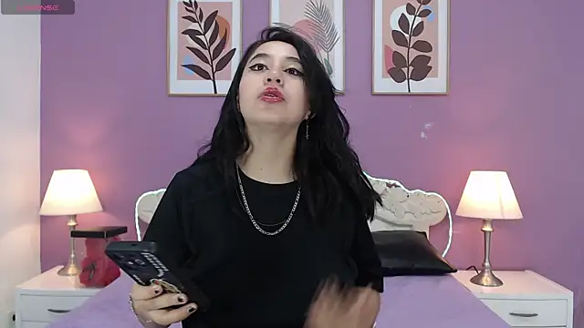 YayaQueen online show from 07/24/26, 11:30