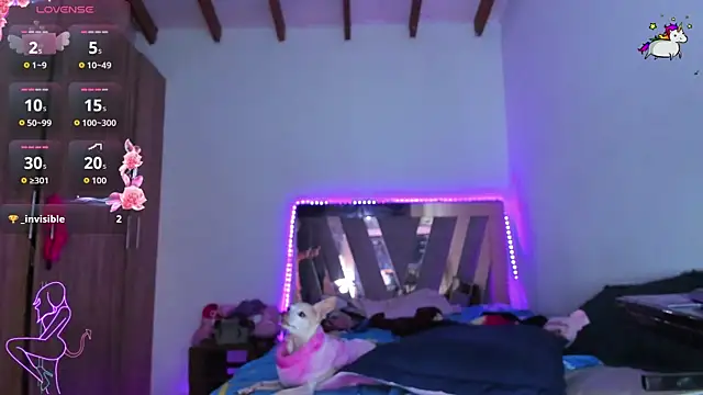 SkyeGabbyRose online show from 04/17/26, 12:02