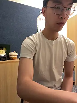 hoppyhops online show from 06/13/26, 02:59