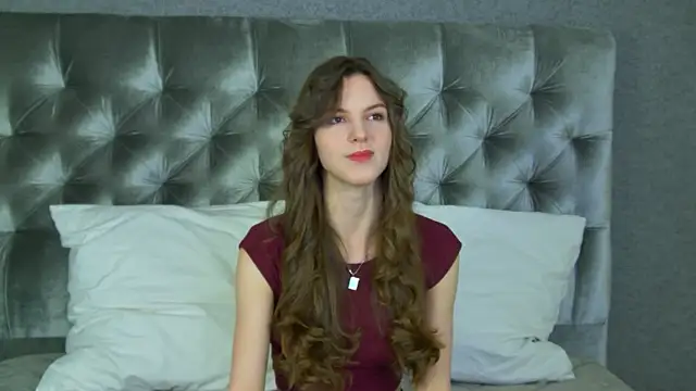 Snapshot of AmaliaLima chatting on 04/15/26, 04:08 AmaliaLima online show from 04/15/26, 04:08