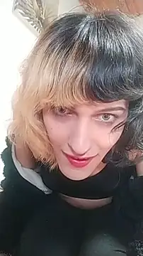 MakiMorningstar online show from 03/25/26, 04:46