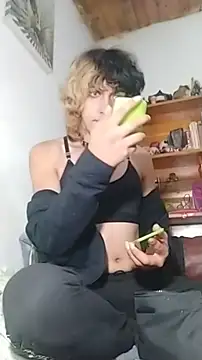 MakiMorningstar online show from 04/16/26, 12:22