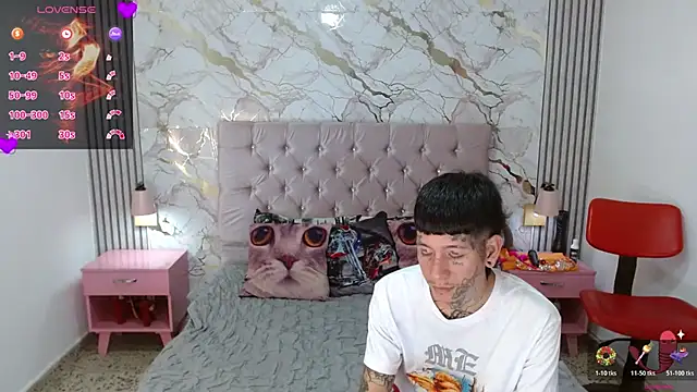 AshlieeGreenn online show from 04/08/26, 07:36