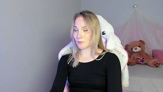 ElaraVoltage online show from 03/20/26, 05:07