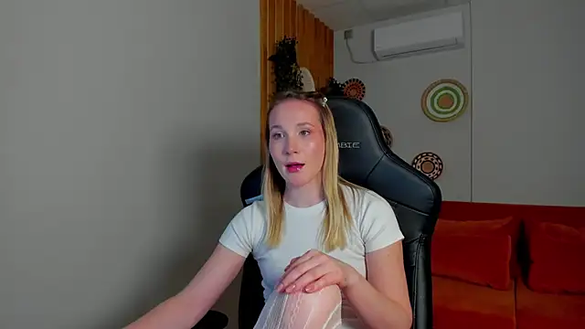 ElaraVoltage online show from 03/27/26, 05:12