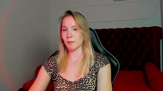 ElaraVoltage online show from 03/30/26, 05:14