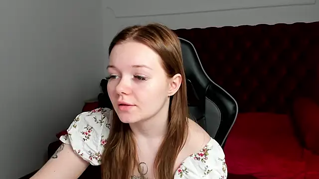 ElinaVale online show from 06/08/26, 05:13