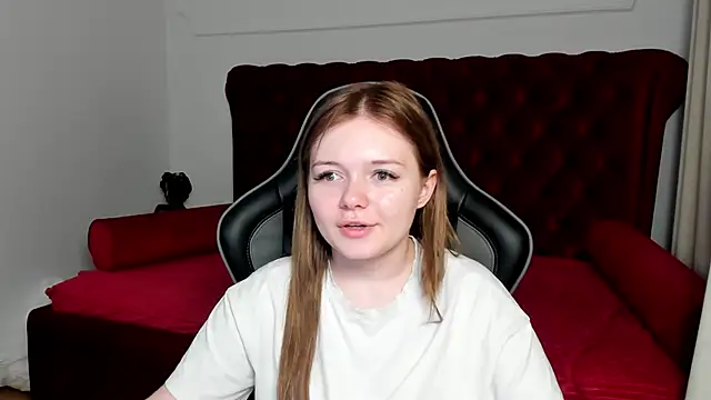 ElinaVale online show from 06/11/26, 12:32