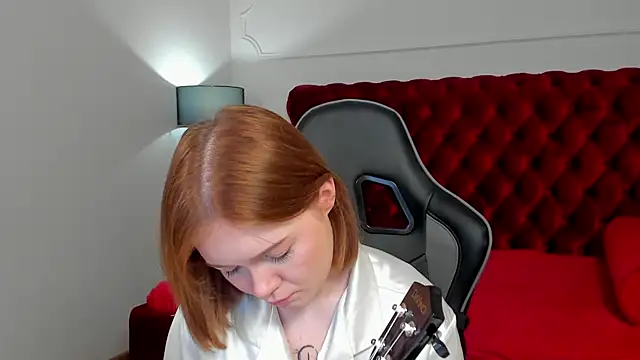 ElinaVale online show from 07/16/26, 07:14