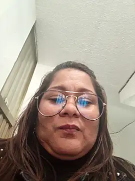 Lia taylor22 online show from 04/17/26, 10:02