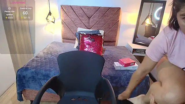 Amanda Fox   online show from 04/08/26, 09:26