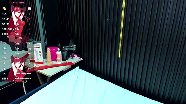 milaanddalia   online show from 03/10/26, 01:05