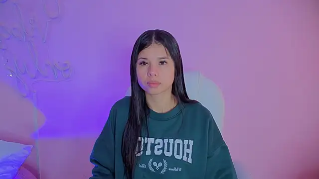 Tamara Ferrer online show from 04/15/26, 11:28