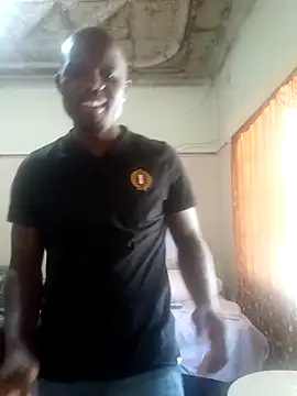 Snapshot of Zolani003 chatting on 03/11/26, 01:17 Zolani003 online show from 03/11/26, 01:17